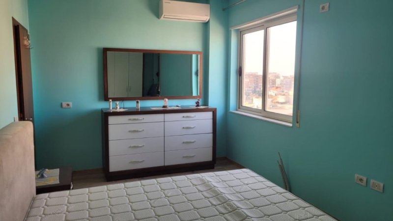 Tirane, jepet me qera apartament 1+1+Ballkon Kati 2, 90 m² 420 €