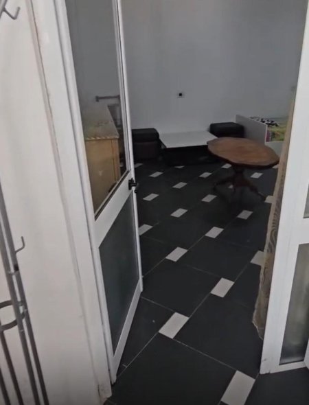 Tirane, jepet me qera garsonier 1+1 Kati 2, 