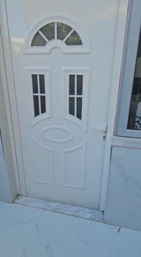 Tirane, jepet me qera garsonier 1+1 Kati 2, 350 € 