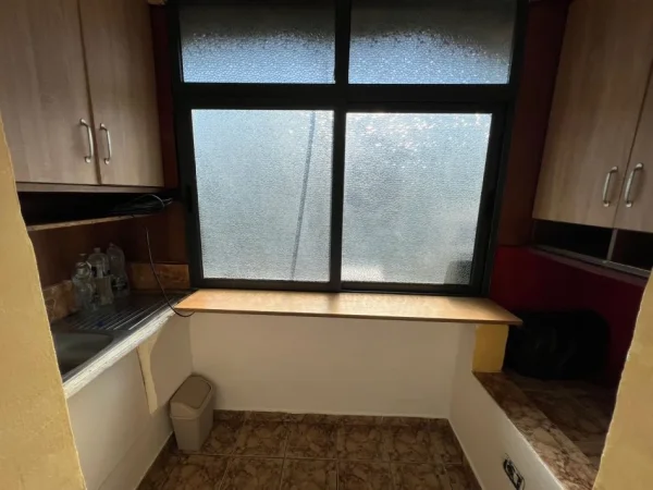 Shqiperi, jepet me qera apartament 2+1 Kati 3, 90 m² 500 € 