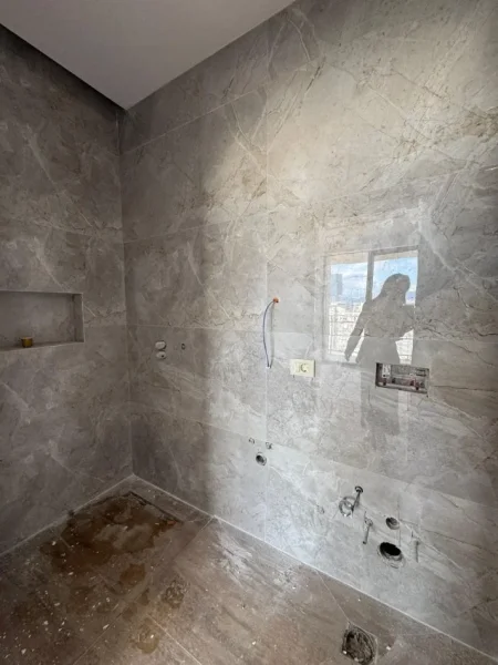 Tirane, shitet apartament 3+1 Kati 10, 140 m² 355.000 € (RRUGA MINE PEZA)