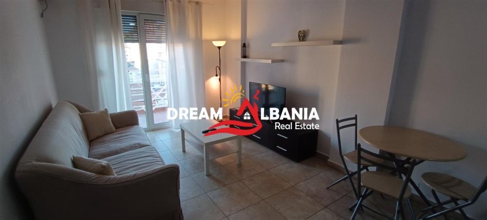 Tirane, jepet me qera apartament 1+1 Kati 5, 63 m² 500 € (tek Mozaiku I Tiranes)