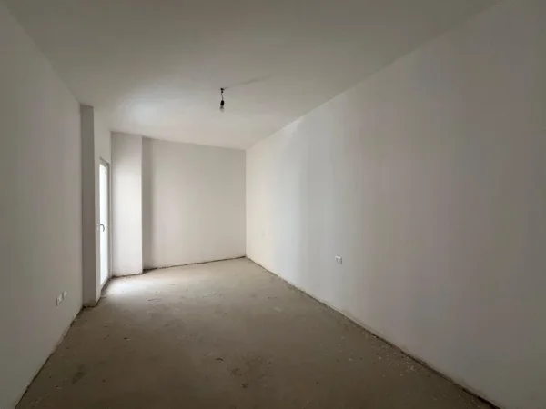 Tirane, shitet apartament 2+1+Ballkon Kati 1, 101 m² 161.300 € (Rruga Dritan Hoxha)