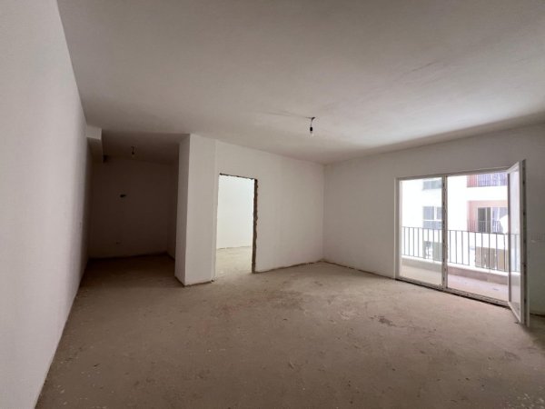 Tirane, shitet apartament 2+1+Ballkon Kati 1, 101 m² 161.300 € (Rruga Dritan Hoxha)