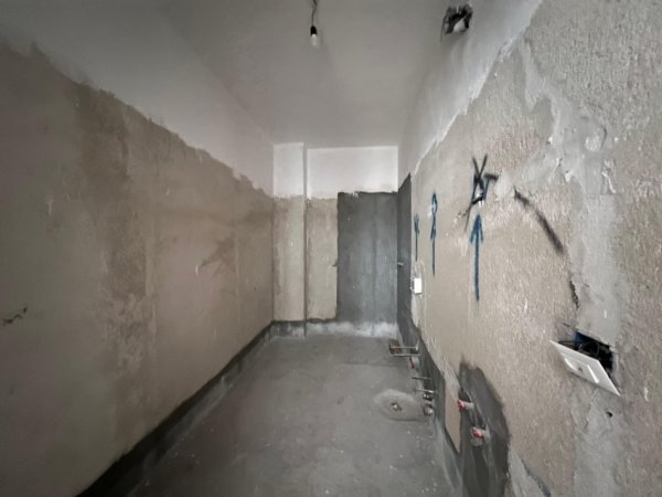 Tirane, shitet apartament 2+1+Ballkon Kati 1, 101 m² 161.300 € (Rruga Dritan Hoxha)