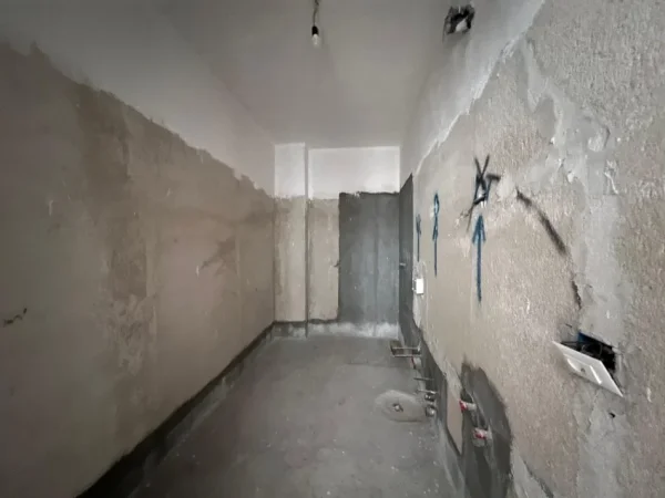 Tirane, shitet apartament 2+1+Ballkon Kati 1, 101 m² 161.300 € (Rruga Dritan Hoxha)