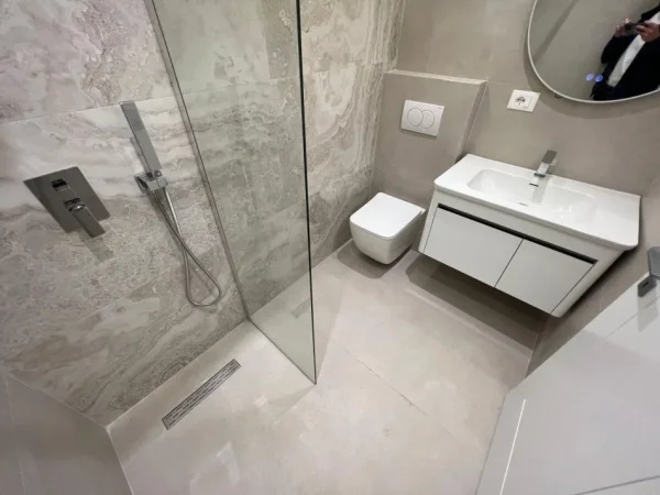 Tirane, shitet apartament 2+1 Kati 10, 100 m² 212.000 € 