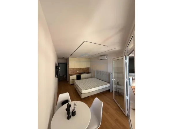 Durres Plazh, shitet garsonier 1+1+Ballkon Kati 15, 35 m² 88.000 € (Durres)