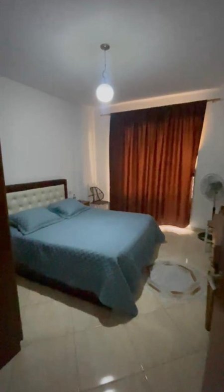 Tirane, jepet me qera apartament 1+1 Kati 2, 70 m² 350 € 