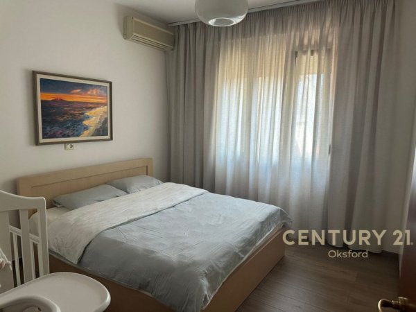 Tirane, jepet me qera apartament 2+1 Kati 4, 74 m² 800 € (MYSLYM SHYRI)
