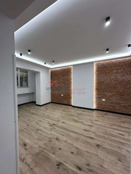 Tirane, Liste me oferta apartament 1+1 Kati 1, 62 m² 158.000 € (Gjimnazi Petro Nini)