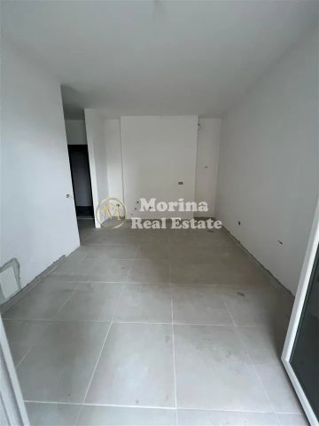 Tirane, shitet apartament 1+1 Kati 3, 53 m² 68.000 € (Univers City)