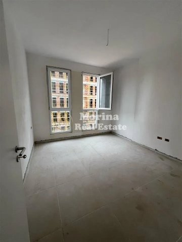 Tirane, shitet apartament 1+1 Kati 3, 53 m² 68.000 € (Univers City)