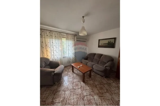 Tirane, shitet apartament 1+1 , 50 m² 117.000 € (Myslym Shyri)