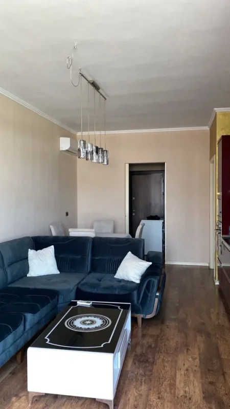 Tirane, jepet me qera apartament 2+1 Kati 3, 95 m² (Spitali Hygea)