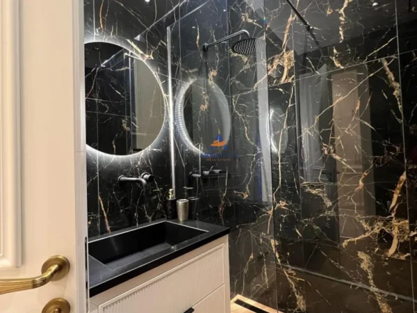 Tirane, shitet apartament 2+1+Ballkon , 112 m² (RRADHIME ,VLORE)