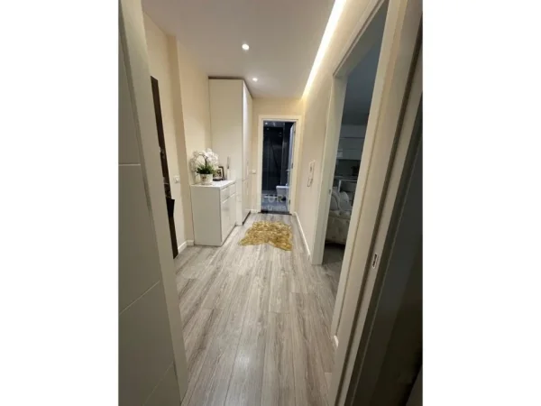 Tirane, shitet apartament 1+1 Kati 8, 66 m² 123.000 € (PRANE VILA L)