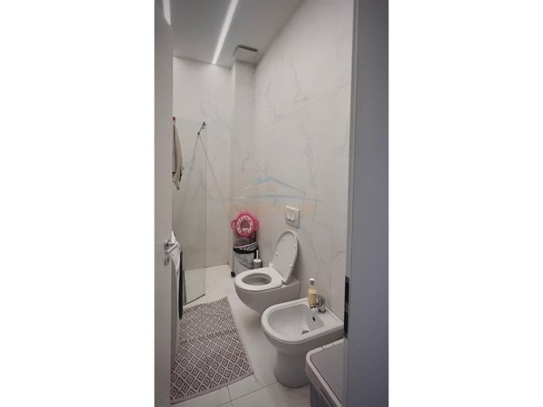 Tirane, shitet apartament 2+1 Kati 11, 126 m² 238.000 € 