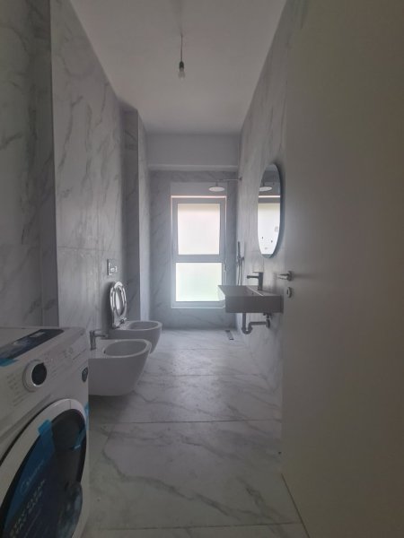 Tirane, jepet me qera apartament 2+1 Kati 4, 72 m² 390 € (Kompleksi Kaimi, ALI DEMI) PA KOMISION