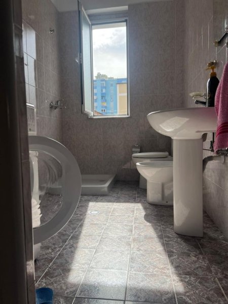 Tirane, shitet apartament 2+1+Aneks Kati 4, 94 m² 194.000 € (Rruga Myslym Shyri)