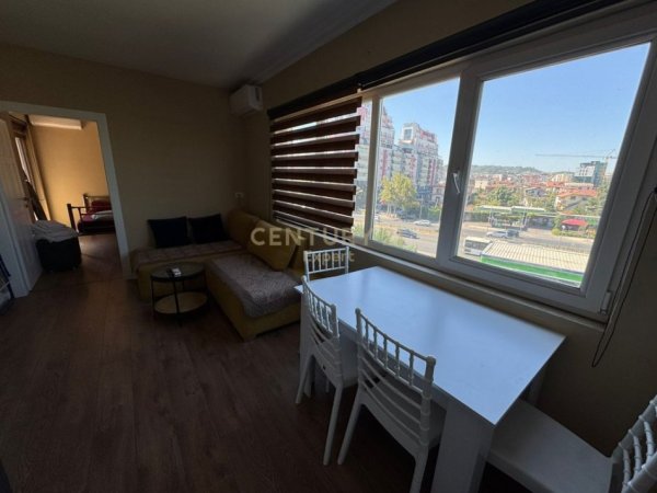 Tirane, jepet me qera apartament 2+1 Kati 2, 149 m² 600 € (PRANE BLLOKUT GINTASH)