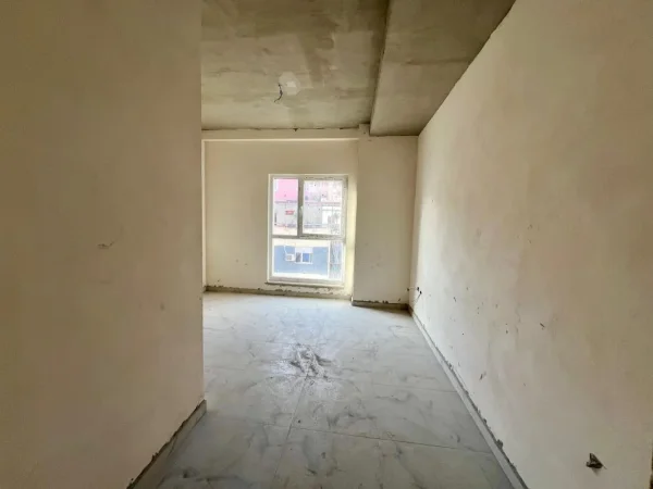Tirane, shitet apartament 2+1+Ballkon Kati 5, 107 m² 171.500 € (Rruga Dritan Hoxha)