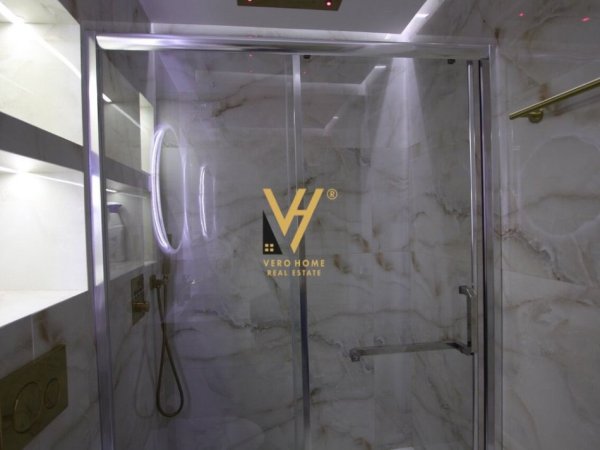 Tirane, jepet me qera garsonier 1+1 Kati 1, 50 m² 550 € (21 dhjetori)