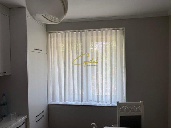 Shqiperi, jepet me qera apartament 1+1 Kati 2, 60 m² 700 € (SHESHI WILLSON)