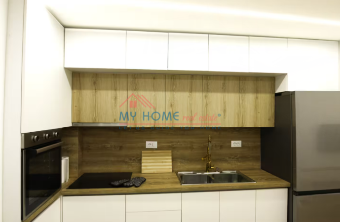 Tirane, jepet me qera apartament 1+1 Kati 0, 66 m² 650 € (Rruga e Kavajes)