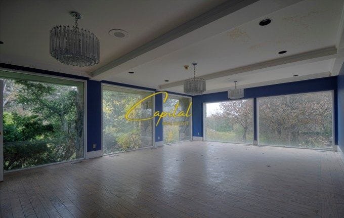 Tirane, jepet me qera ambjent biznesi Kati 0, 100 m² 1.500 € (STACIONI TRENIT)