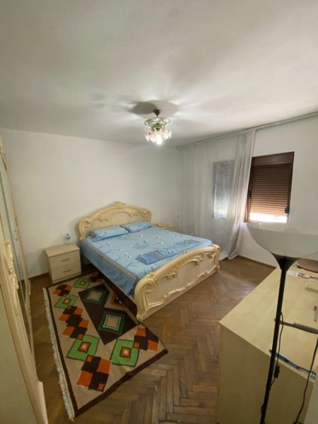 Tirane, jepet me qera apartament 1+1+Ballkon Kati 3, 61 m² 390 € (Allias/Rr.Niko Avrami)