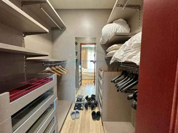 Tirane, shitet apartament 2+1 , 95 m² 455.000 € (Ambasador 3)