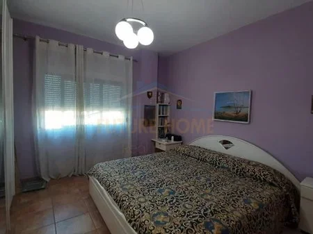 Tirane, shitet apartament 3+1+Ballkon Kati 5, 117 m² 170.000 € (Rruga e Dibrës)