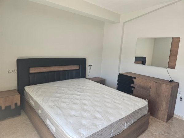 Tirane, jepet me qera apartament 2+1 Kati 4, 140 m² 500 € (Kodra e Priftit)