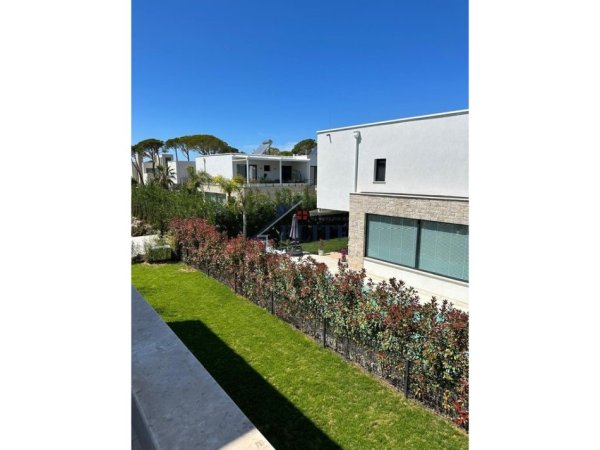Gjiri Lalezit | Hamallaj, shitet Vile 3+1+Aneks+Ballkon Kati 0, 191 m² 700.000 € (Gjiri i Lalzit)