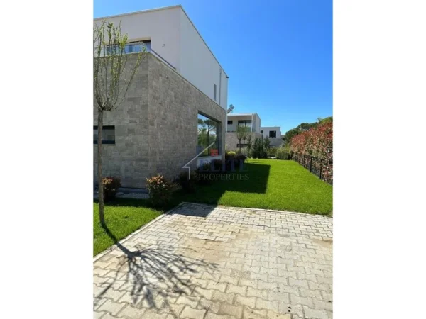 Gjiri Lalezit | Hamallaj, shitet Vile 3+1+Aneks+Ballkon Kati 0, 191 m² 700.000 € (Gjiri i Lalzit)