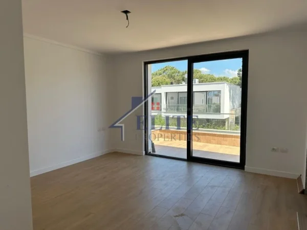 Gjiri Lalezit | Hamallaj, shitet Vile 3+1+Aneks+Ballkon Kati 0, 191 m² 700.000 € (Gjiri i Lalzit)