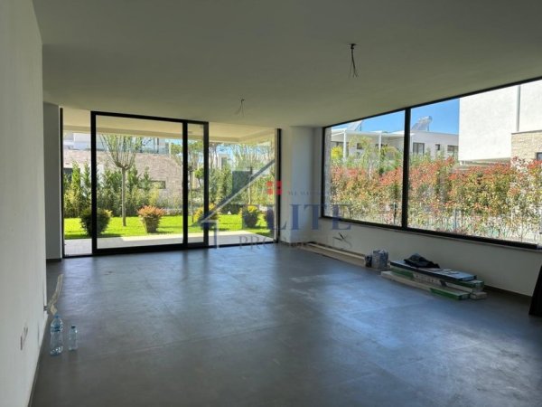 Gjiri Lalezit | Hamallaj, shitet Vile 3+1+Aneks+Ballkon Kati 0, 191 m² 700.000 € (Gjiri i Lalzit)