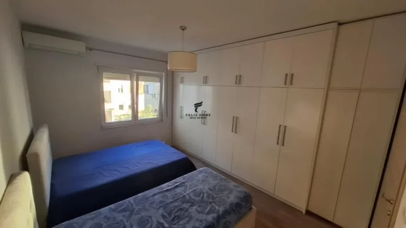 Tirane, jepet me qera apartament 2+1 Kati 2, 94 m² 600 € (ALI DEMI)
