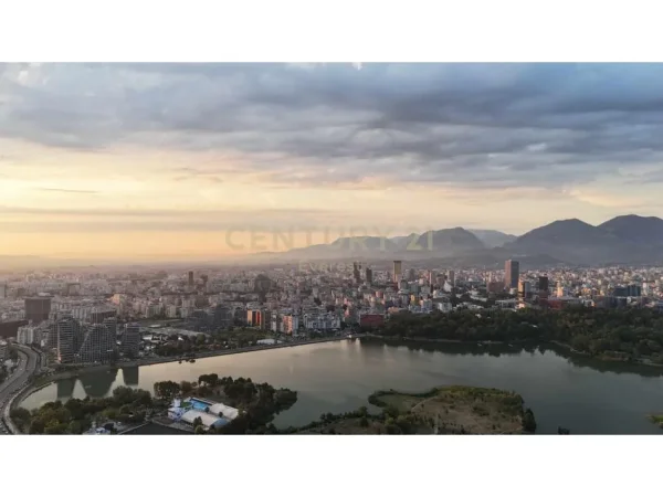 Tirane, shitet apartament+verande | Penthouse 3+1 Kati 7, 200 m² 440.000 € 