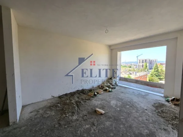 Tirane, shitet apartament 2+1+Ballkon Kati 3, 114 m² 136.884 € (Paskuqan)