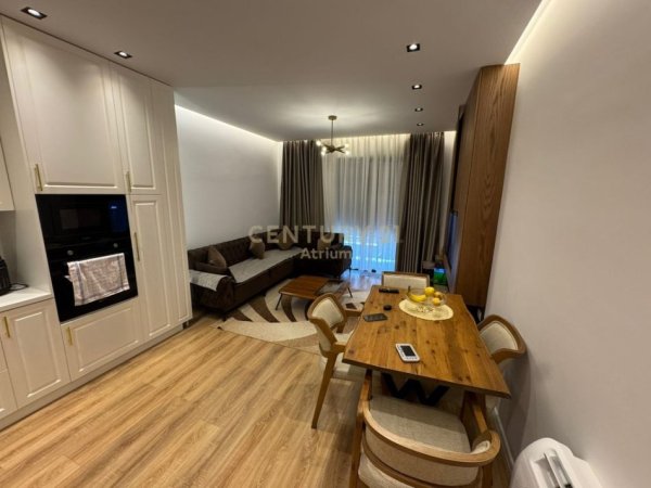 Tirane, shes apartament 2+1 Kati 5, 102 m² 205.000 € (Kinostudio)