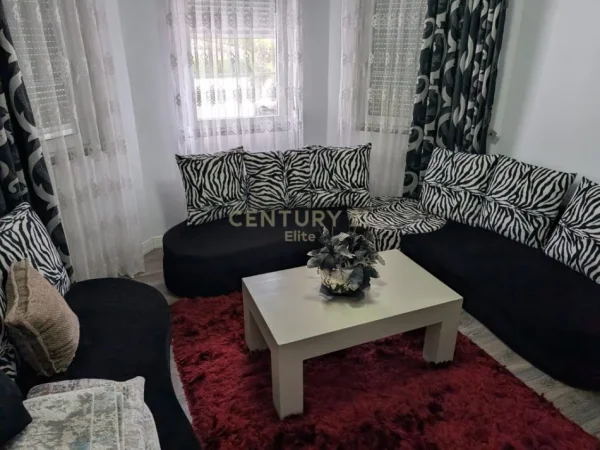 Tirane, shitet Vile 2 Katshe Kati 2, 3.925 m² 1.700.000 € 