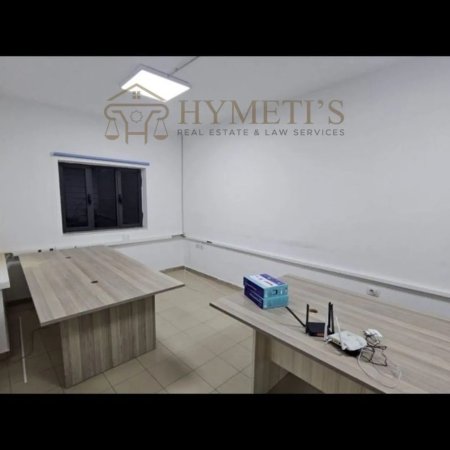 Tirane, jepet me qera ambjent biznesi , 130 m² 900 € (Pazari i Ri)
