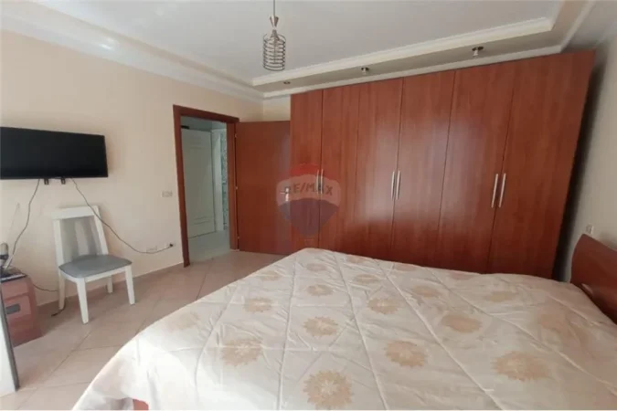 Tirane, jepet me qera apartament 2+1+Aneks+Ballkon Kati 7, 120 m² 750 € (Gjuhet e Huaja)