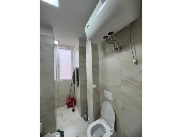 Tirane, shes apartament 2+1 Kati 3, 78 m² 152.000 € (Komuna e Parisit)