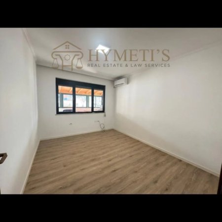Tirane, jepet me qera ambjent biznesi Kati 4, 160 m² 1.500 € (LSI, Ish-Bllok)