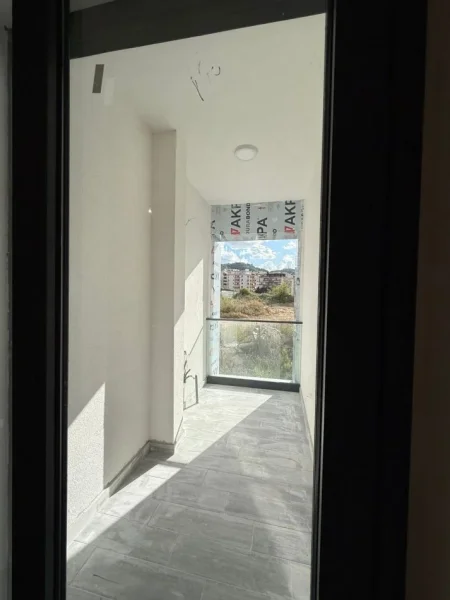 Tirane, shitet apartament 2+1 Kati 2, 95 m² 220.000 € (Rruga liqeni i thate)