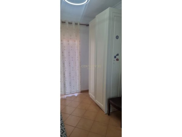 Tirane, jepet me qera apartament 2+1 Kati 4, 103 m² 550 € (Afer Rr. Dritan Hoxha)
