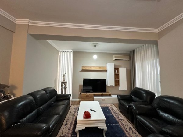 Tirane, jepet me qera apartament 2+1 Kati 3, 120 m² 750 € (RRUGA MINE PEZA)